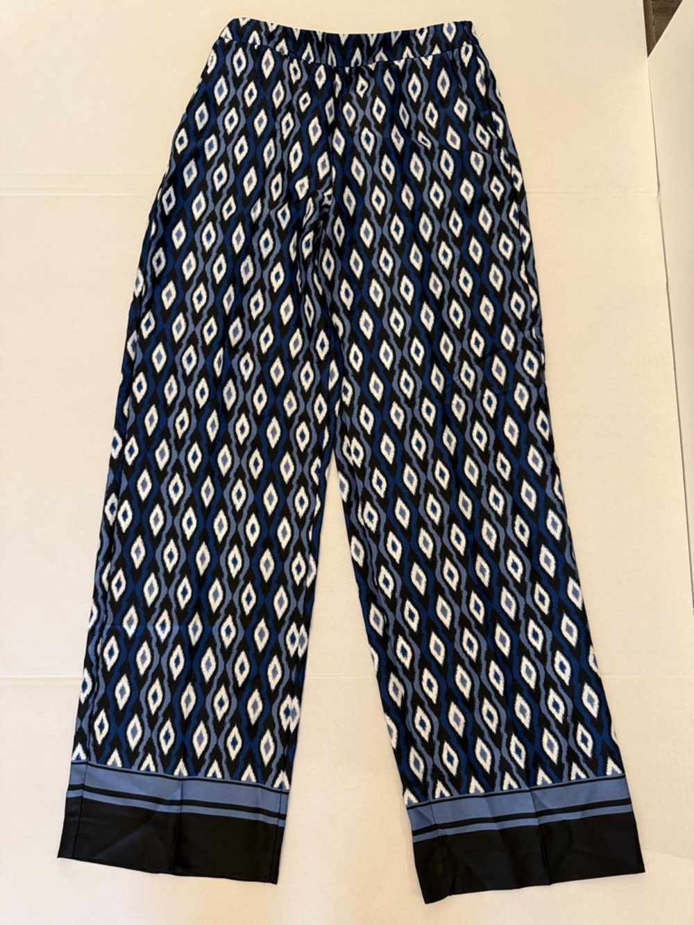 Zara Navy Blue and White Geometric Wide Leg Pants